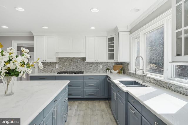 114 ERIN DR, Warrenton, VA 20186