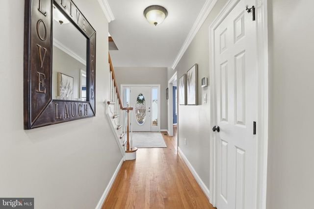 114 ERIN DR, Warrenton, VA 20186