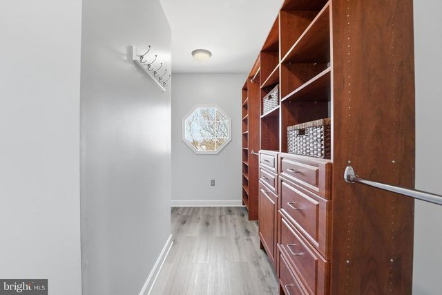 114 ERIN DR, Warrenton, VA 20186