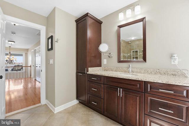 114 ERIN DR, Warrenton, VA 20186