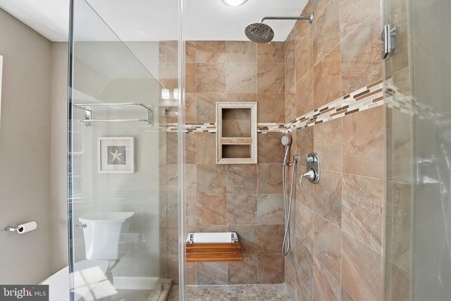 114 ERIN DR, Warrenton, VA 20186