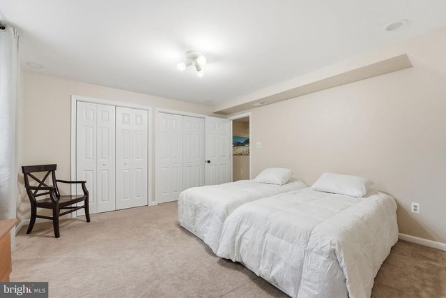 114 ERIN DR, Warrenton, VA 20186