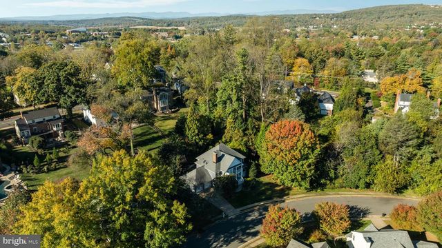 114 ERIN DR, Warrenton, VA 20186