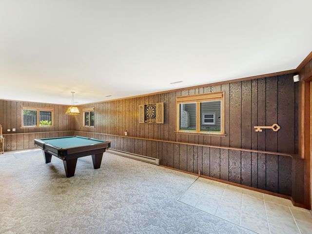 9443 Oriole Drive, Munster, IN 46321