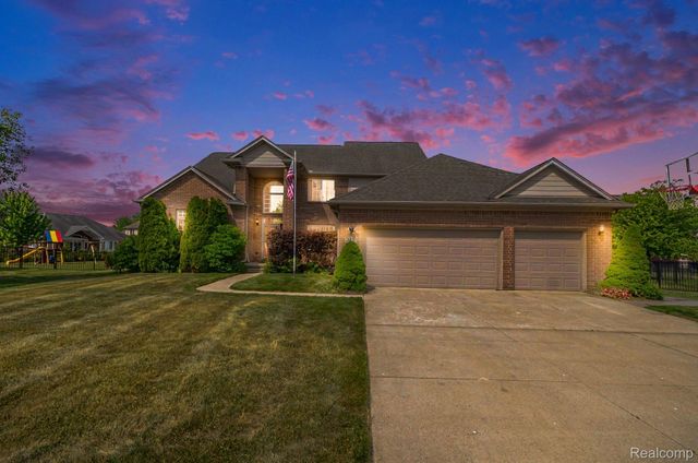 26820 Alderman Court, Harrison Charter Township, MI 48045