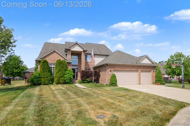 26820 Alderman Court, Harrison Charter Township, MI 48045