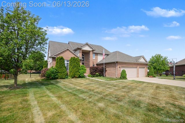 26820 Alderman Court, Harrison Charter Township, MI 48045
