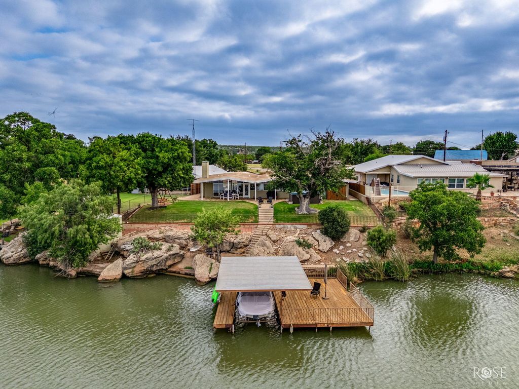 3005 Red Bluff Circle, San Angelo, TX 76904