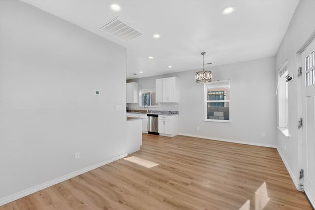 812 Arno Street SE, Albuquerque, NM 87102