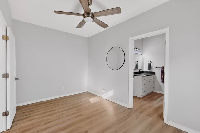 812 Arno Street SE, Albuquerque, NM 87102