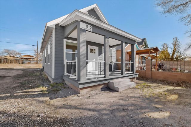 812 Arno Street SE, Albuquerque, NM 87102