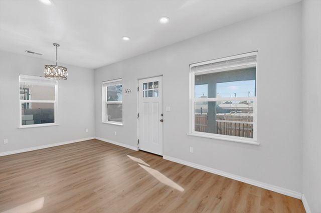 812 Arno Street SE, Albuquerque, NM 87102