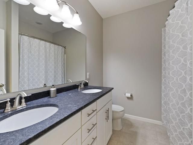 20897 Glade Avenue, Lakeville, MN 55044
