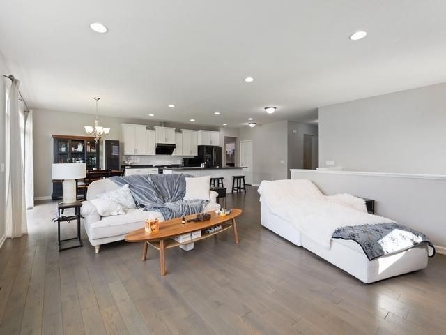 20897 Glade Avenue, Lakeville, MN 55044