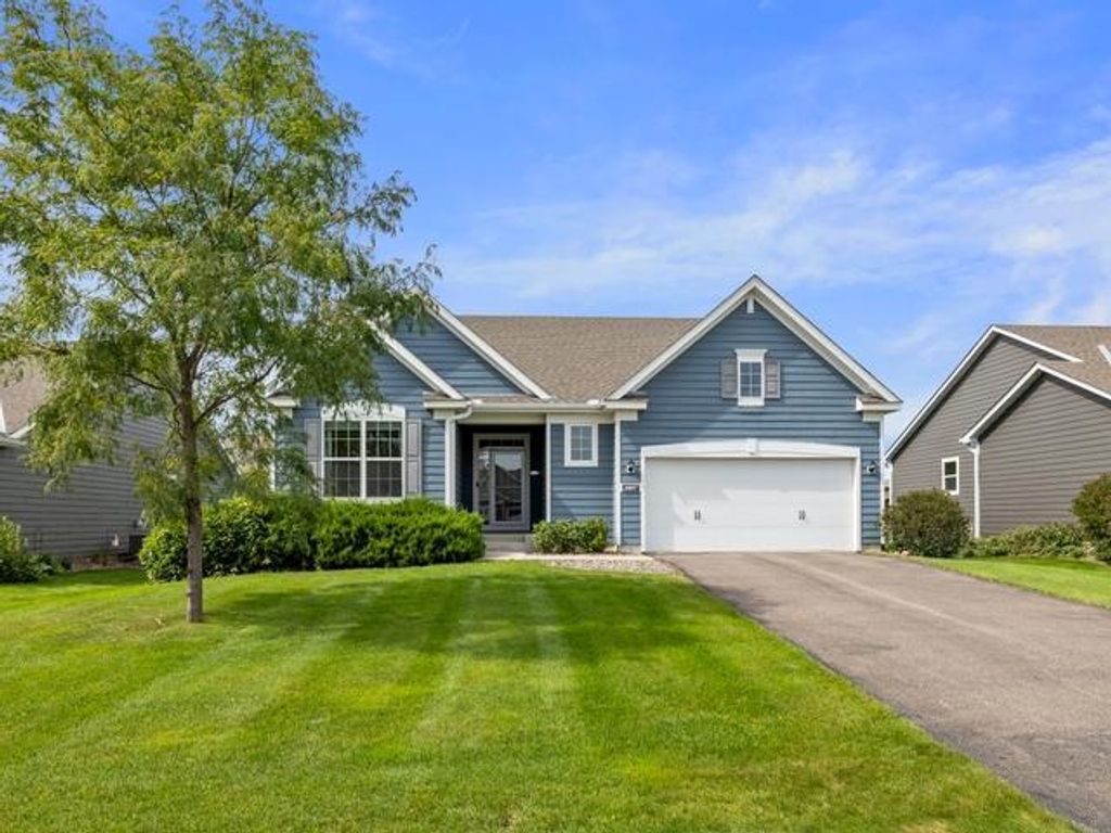 20897 Glade Avenue, Lakeville, MN 55044