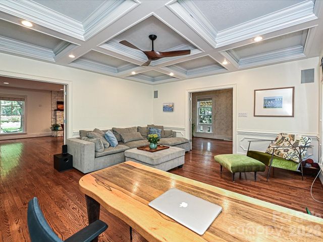 2132 Rolston Drive, Charlotte, NC 28207