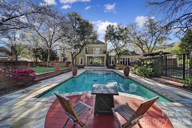 2132 Rolston Drive, Charlotte, NC 28207