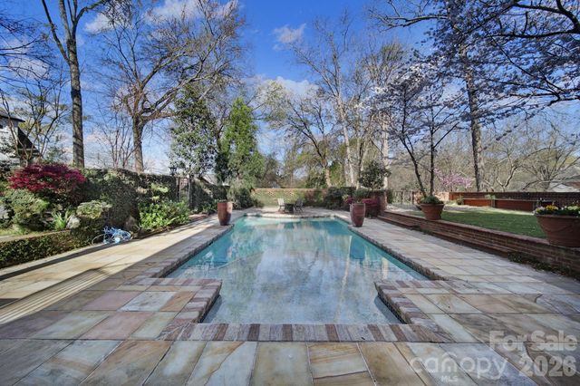 2132 Rolston Drive, Charlotte, NC 28207