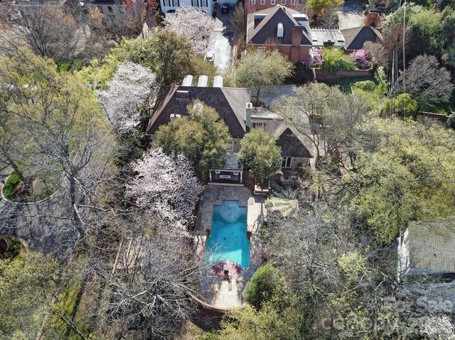 2132 Rolston Drive, Charlotte, NC 28207