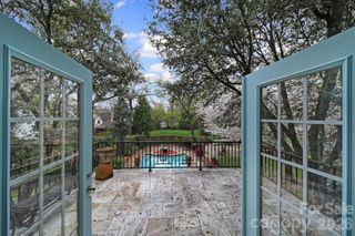 2132 Rolston Drive, Charlotte, NC 28207