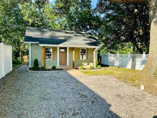 115 PHARR AVE, Selmer, TN 38375