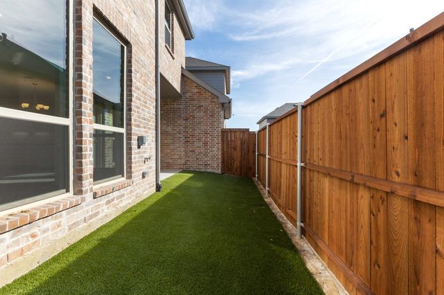 621 Somerset Drive, Lewisville, TX 75056