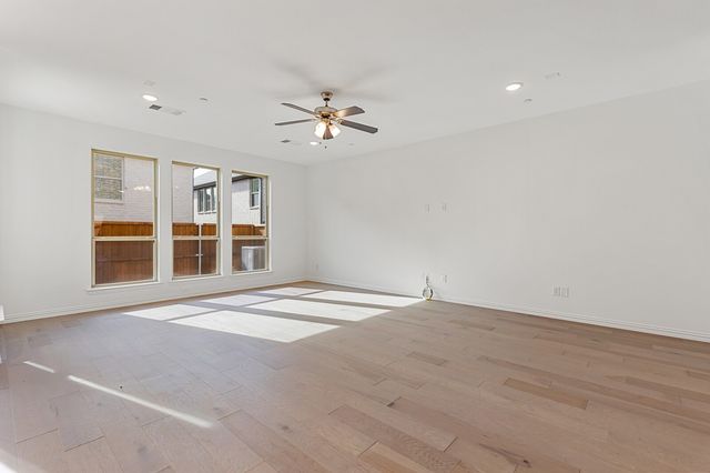 621 Somerset Drive, Lewisville, TX 75056