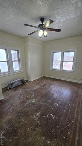 641 S 5th Avenue 1st Floor, Mount Vernon, NY 10550