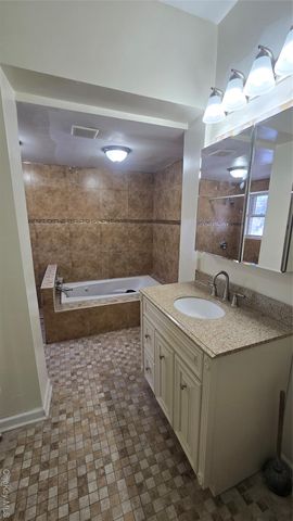 641 S 5th Avenue 1st Floor, Mount Vernon, NY 10550