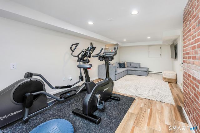 18 Phillips Lane, Darien, CT 06820