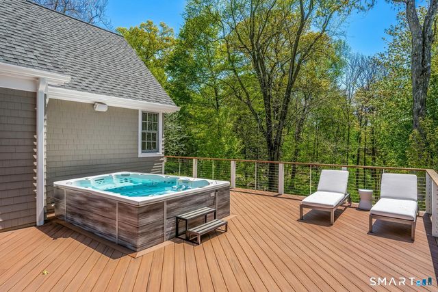 18 Phillips Lane, Darien, CT 06820