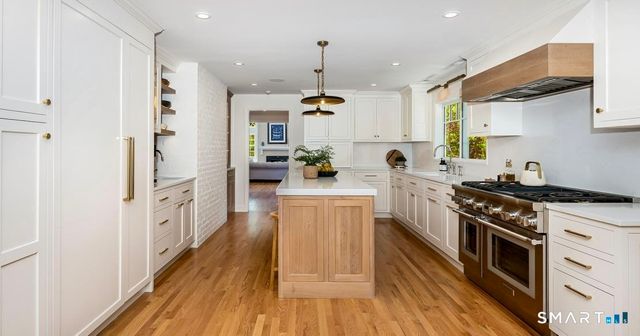 18 Phillips Lane, Darien, CT 06820