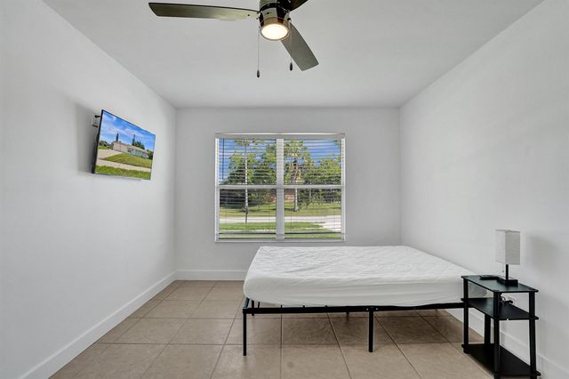 303 NE Solida Circle, Port St. Lucie, FL 34983
