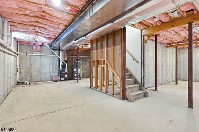 237 S Main St, Raritan Twp., NJ 08822