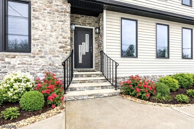237 S Main St, Raritan Twp., NJ 08822