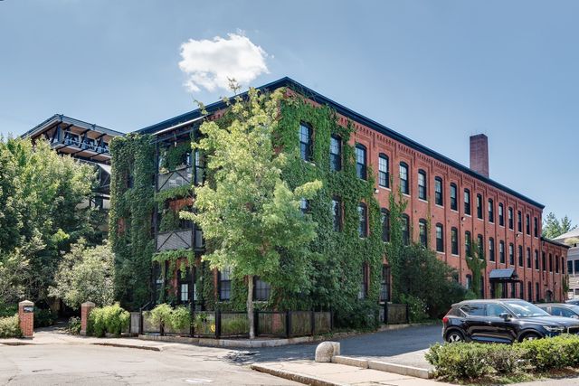 1 Tannery Brook Row 3B, Somerville, MA 02144