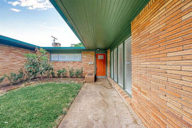 4719 Imogene Street, Houston, TX 77096