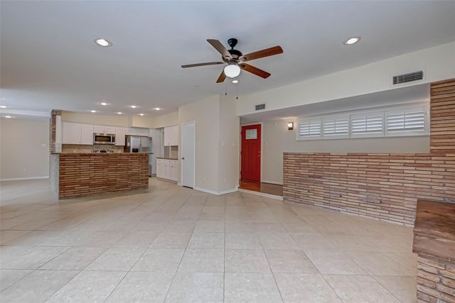 4719 Imogene Street, Houston, TX 77096