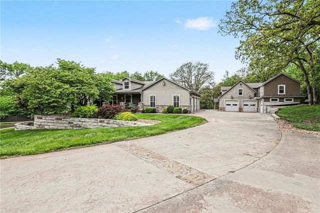 3306 S Owens School Road, Independence, MO 64057