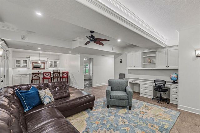 3306 S Owens School Road, Independence, MO 64057