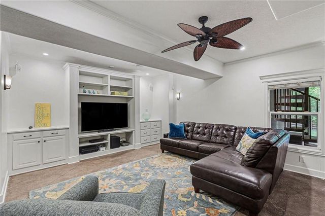 3306 S Owens School Road, Independence, MO 64057