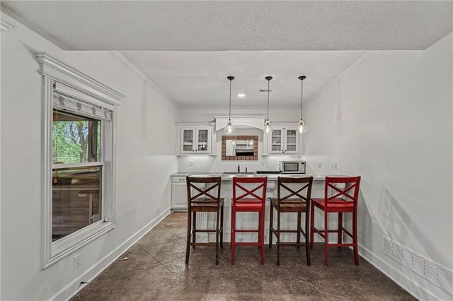 3306 S Owens School Road, Independence, MO 64057