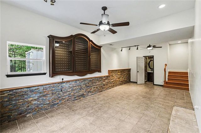 3306 S Owens School Road, Independence, MO 64057