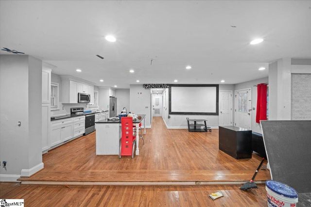 108 Linda Lane, Marietta, SC 29661