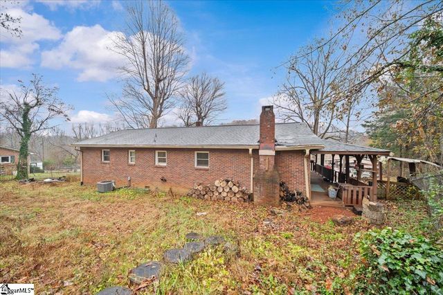 108 Linda Lane, Marietta, SC 29661