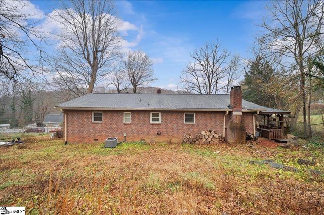108 Linda Lane, Marietta, SC 29661