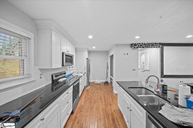 108 Linda Lane, Marietta, SC 29661
