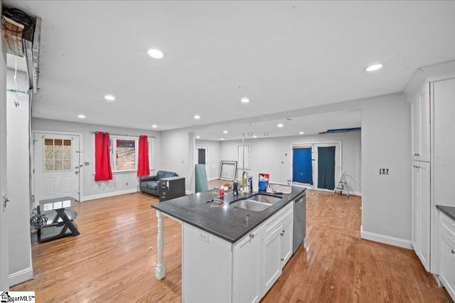 108 Linda Lane, Marietta, SC 29661