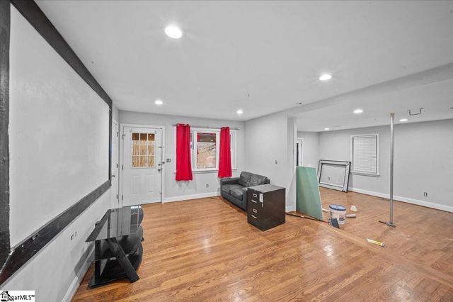 108 Linda Lane, Marietta, SC 29661
