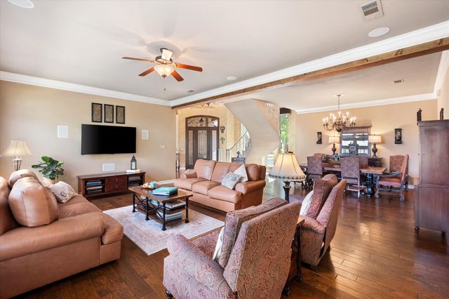 814 Muirfield Drive, Mansfield, TX 76063